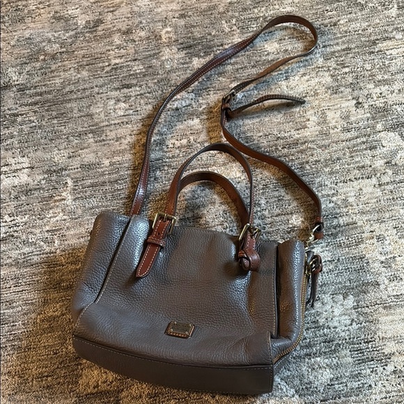 Dooney & Burke Elegant Leather Handbag - gray/brown - small crossbody - Picture 1 of 11